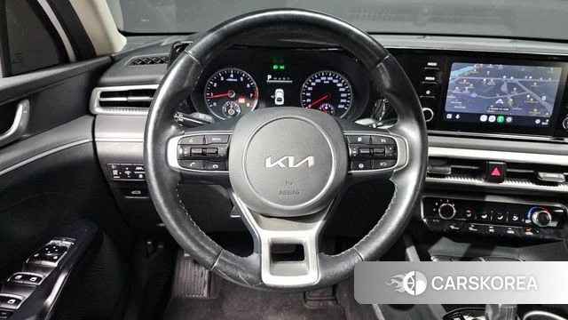 Kia K5 3rd generation 2022 Белый из Кореи, фото 5