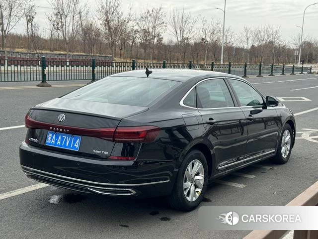 Volkswagen Passat 2022 Черный из Китая, фото 5