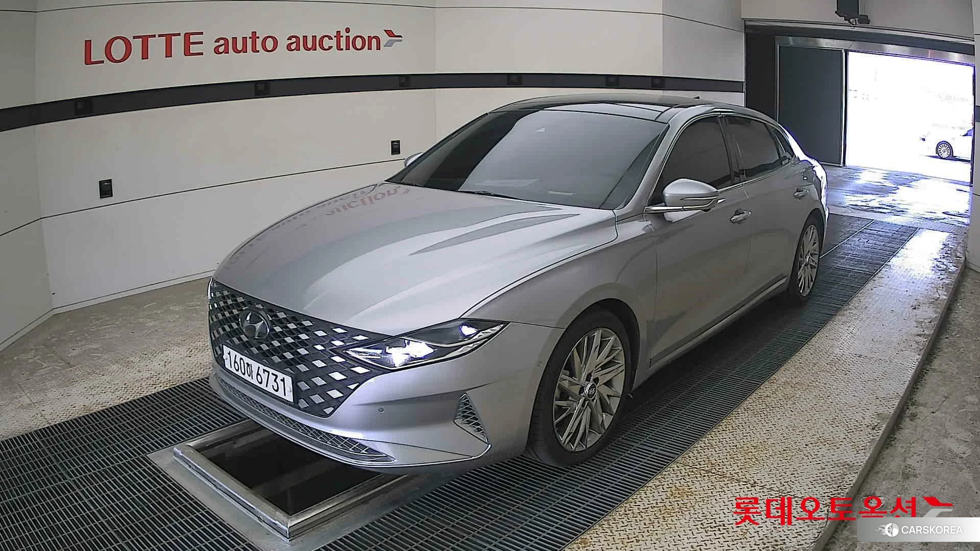 Hyundai Grandeur 2022 Shimmering Silver Metallic из Кореи, фото 5