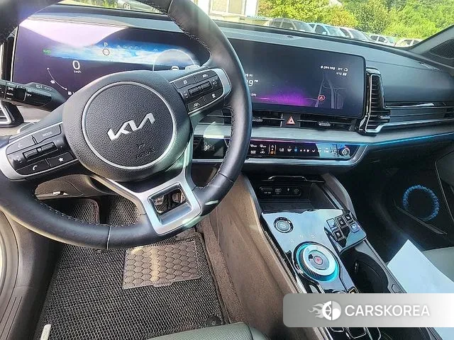 Kia Sportage 5th Generation Hybrid 2023 Белый из Кореи, фото 5