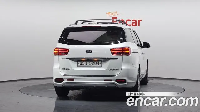 Kia The New Carnival 2018 Белый из Кореи, фото 5