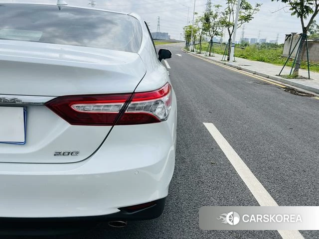 Toyota Camry 2021 Белый из Китая, фото 5