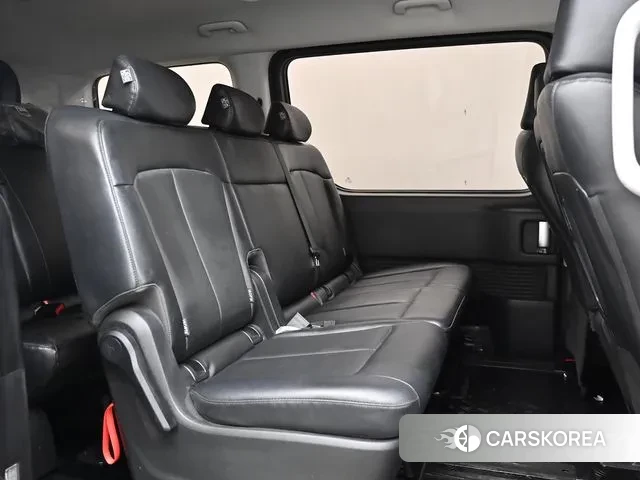 Hyundai Staria 2022 Серый из Кореи, фото 5