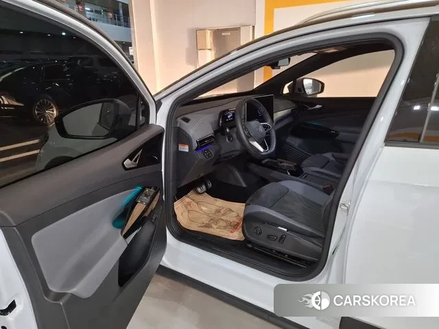 Volkswagen ID.4 2025 Белый из Кореи, фото 5