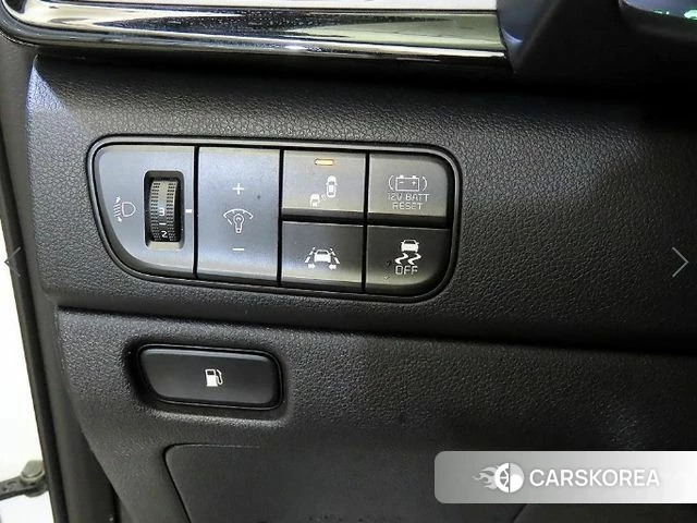 Kia Niro 2018 Белый из Кореи, фото 5