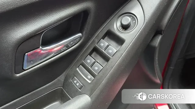 Chevrolet (GM Daewoo) The New Trax 2018 Красный из Кореи, фото 5