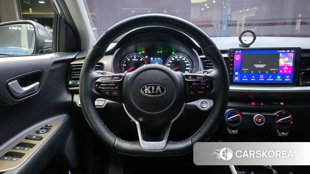 Kia Stonic 2018 Синий из Кореи, фото 5