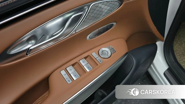 Genesis GV70 2022 Белый из Кореи, фото 5