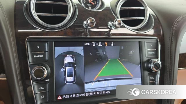 Bentley Bentayga 2020 Белый из Кореи, фото 5