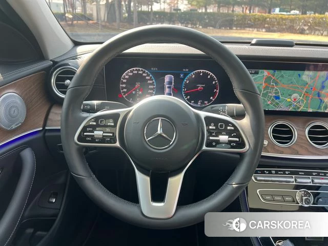 Mercedes-Benz E-Class W213 2019 Белый из Кореи, фото 5