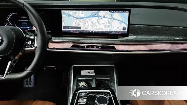 BMW 7 Series (G70) 2024 Черный из Кореи, фото 5