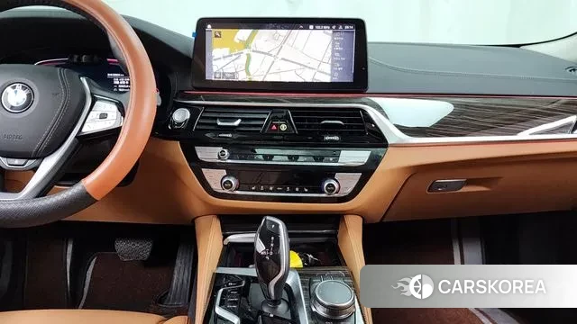 BMW 5 Series (G30) 2023 Черный из Кореи, фото 5