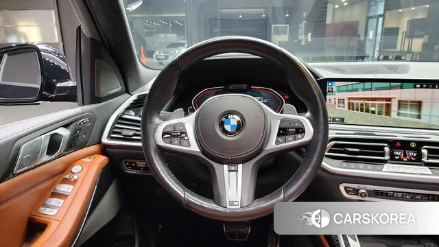 BMW X7 (G07) 2021 Черный из Кореи, фото 5