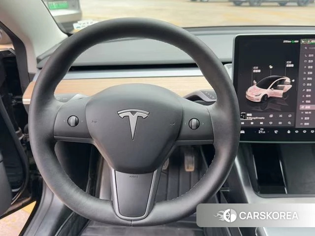 Tesla Model 3 2023 Черный из Китая, фото 5