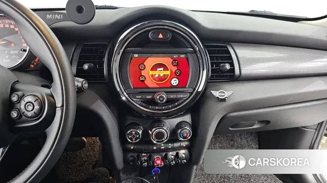 Mini Cooper 2020 Жемчужный цвет из Кореи, фото 5