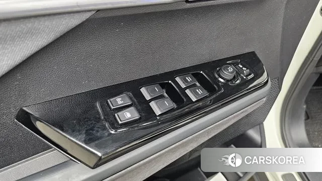 Ssangyong Torres EVX 2023 Белый из Кореи, фото 5