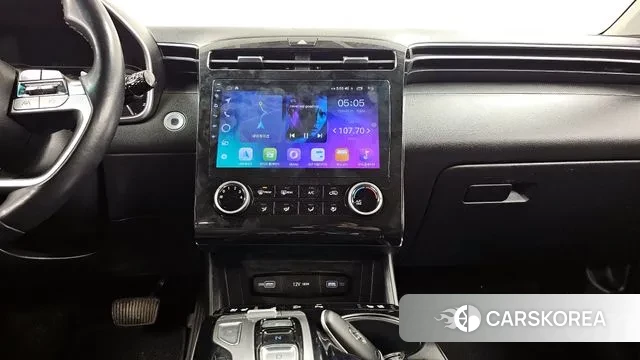 Hyundai Tucson (NX4) 2021 Серебристо-серый из Кореи, фото 5