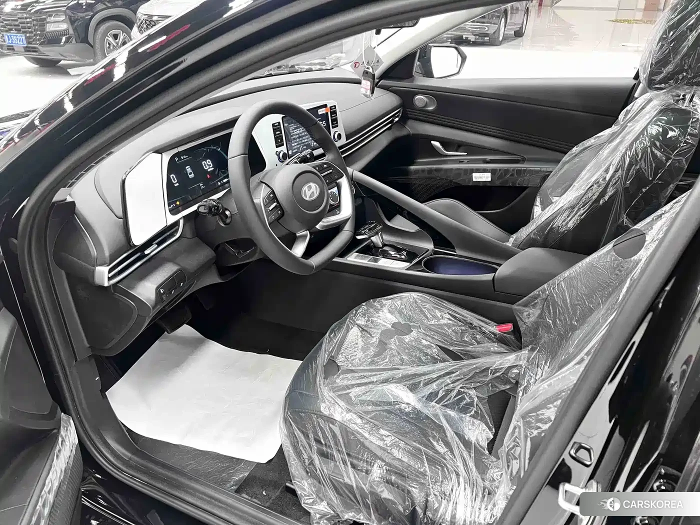Hyundai Elantra 2026 Черный из Китая, фото 5