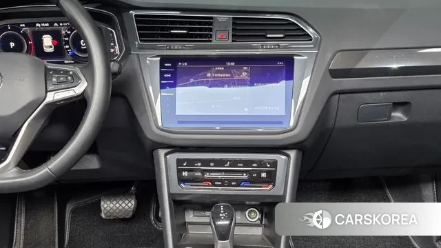 Volkswagen Tiguan second Generation 2022 Белый из Кореи, фото 5