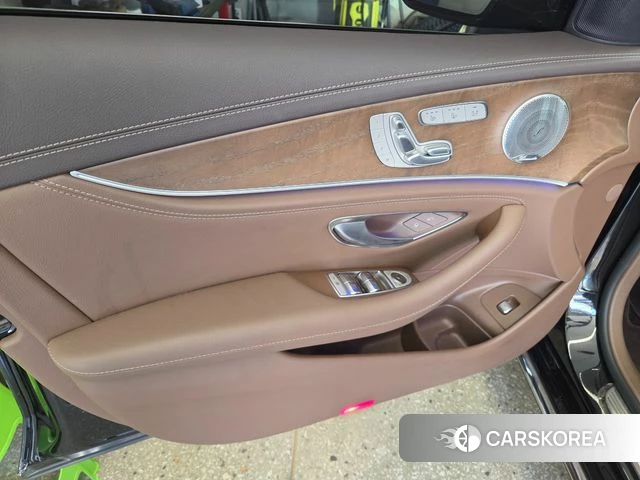 Mercedes-Benz E-Class W213 2020 Черный из Кореи, фото 5