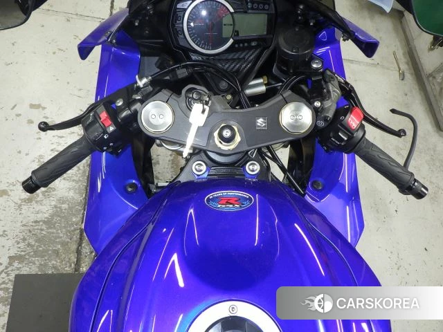 Проданный Suzuki GSX-R750 id 3996281 из Японии, фото 2