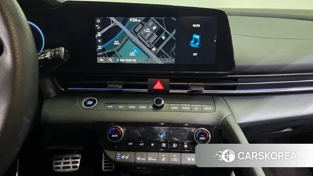 Hyundai The New Avante (CN7) 2024 Серебристо-серый из Кореи, фото 5