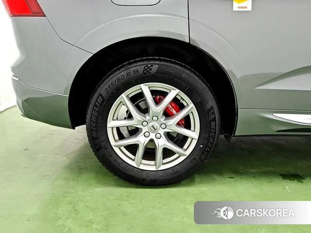Volvo XC60 2020 Темно-серый из Китая, фото 5
