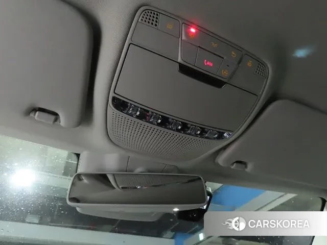 Mercedes-Benz C-Class W205 2019 Белый из Кореи, фото 5