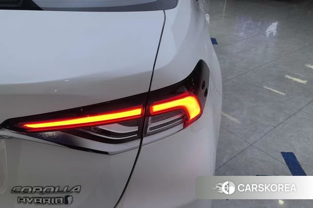Toyota Corolla 2023 Белый из Китая, фото 5