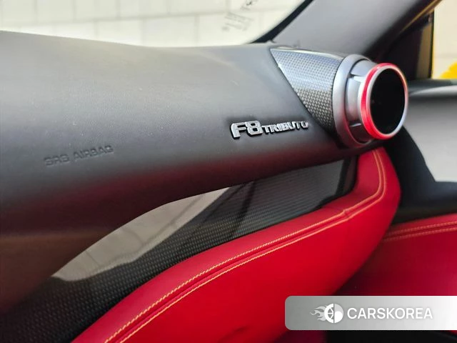 Ferrari F8 Tributo 2021 Желтый из Кореи, фото 5