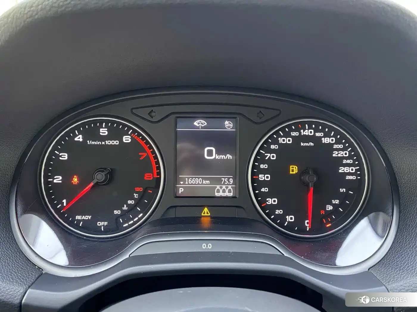 Audi Q2L 2023 Red/purple из Китая, фото 5