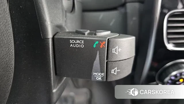 Renault Korea (Samsung) Clio 2019 Красный из Кореи, фото 5