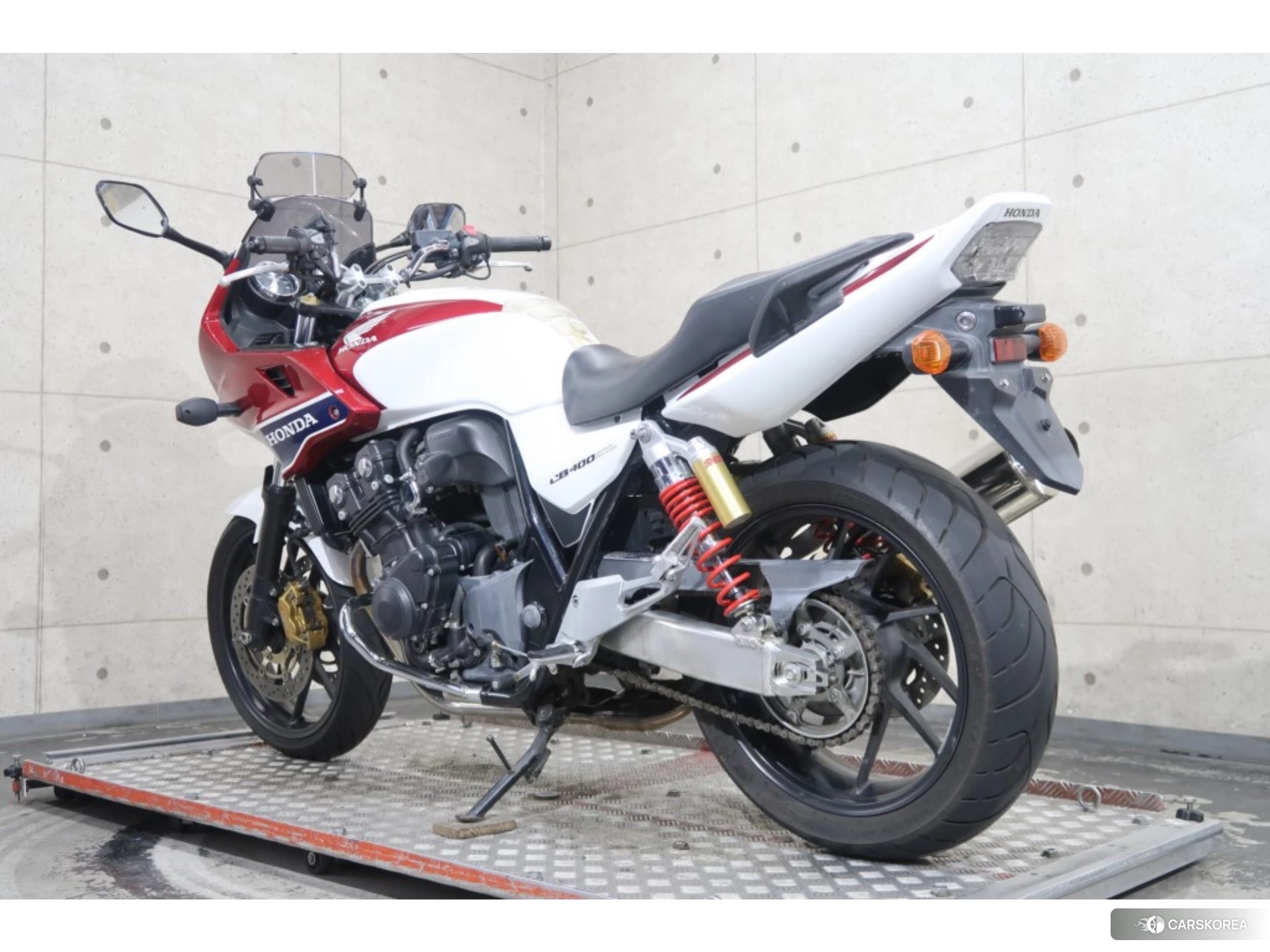 Проданный Honda CB400SF BOLDOR ABS id 3950505 из Японии, фото 2