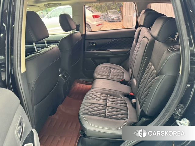 Mitsubishi  Outlander 2021 Черный из Китая, фото 5