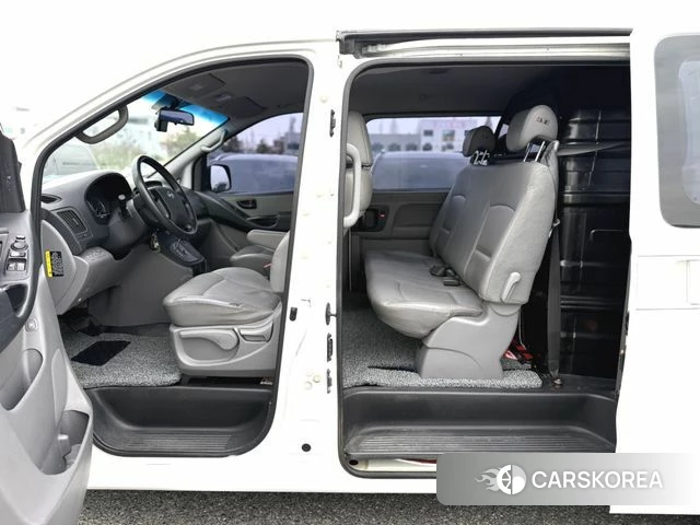 Hyundai The New Grand Starex 2019 Белый из Кореи, фото 5