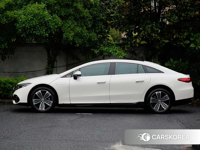 Mercedes-Benz EQS 2024 Белый из Китая, фото 5