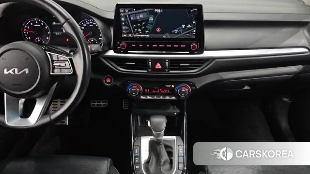 Kia The New K3 2nd generation 2022 Белый из Кореи, фото 5