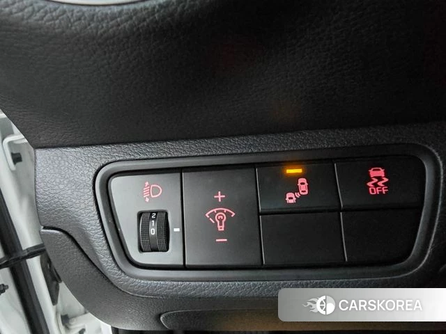 Kia The New K3 2nd generation 2022 Белый из Кореи, фото 5
