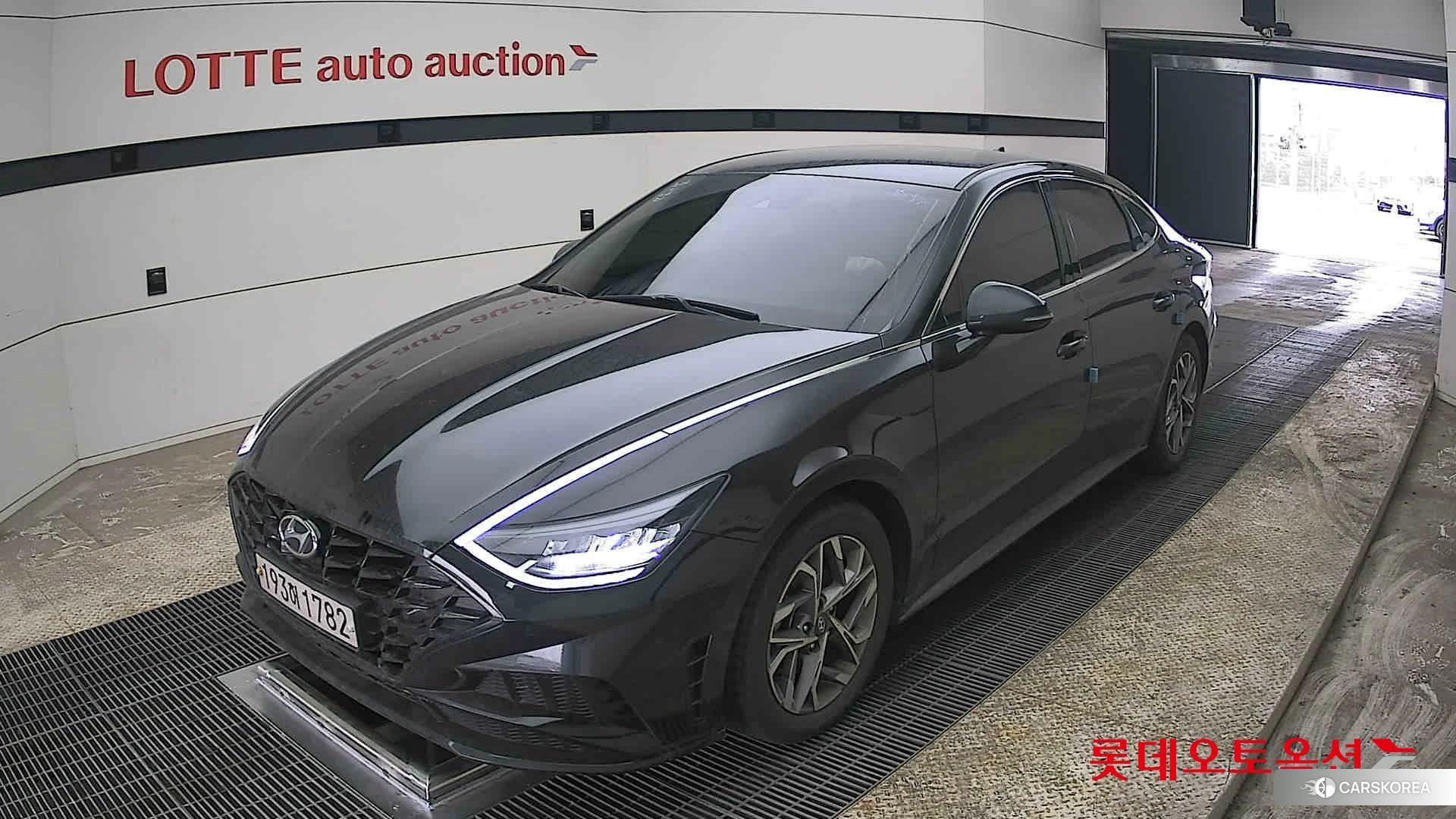 Hyundai Sonata 2022 Midnight Black Pearl из Кореи, фото 5
