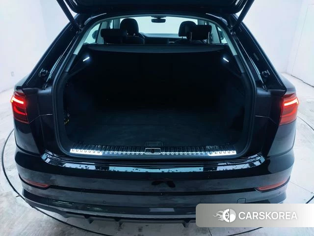 Audi Q8 2025 Черный из Китая, фото 5