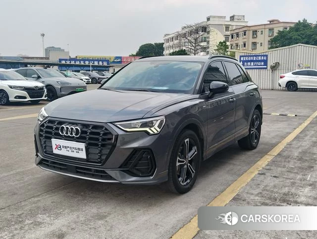 Audi Q3 2021 Темно-серый из Китая, фото 5