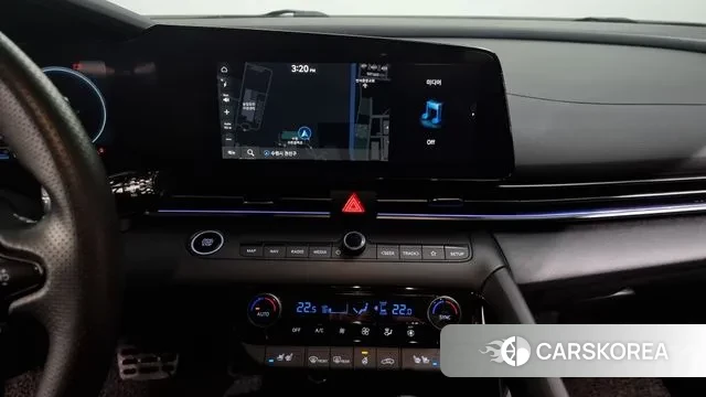 Hyundai The New Avante (CN7) 2023 Светло-серебряный цвет из Кореи, фото 5