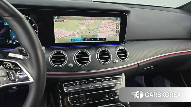 Mercedes-Benz E-Class W213 2023 Серый из Кореи, фото 5