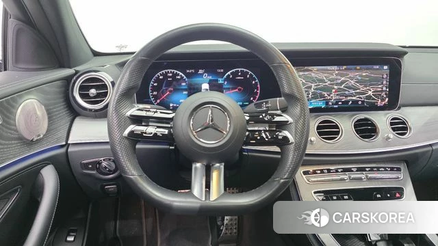 Mercedes-Benz E-Class W213 2022 Белый из Кореи, фото 5