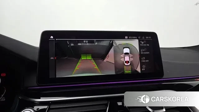 BMW 5 Series (G30) 2021 Белый из Кореи, фото 5