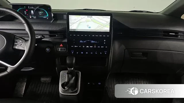 Hyundai Staria 2025 Белый из Кореи, фото 5