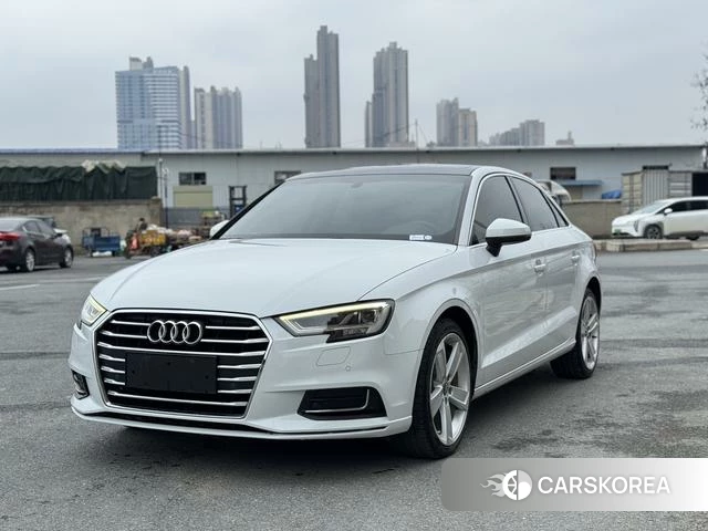 Audi A3 2019 Белый из Китая, фото 5