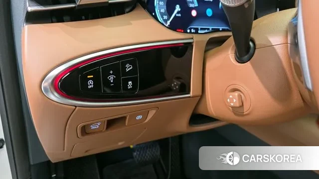 Genesis GV70 2024 Белый из Кореи, фото 5