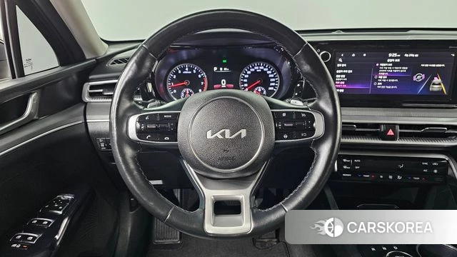 Kia K5 3rd generation 2022 Черный из Кореи, фото 5