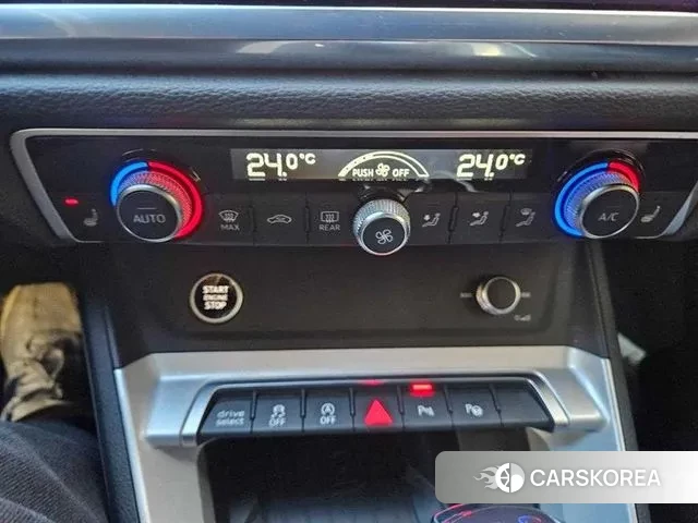 Audi Q3 (F3) 2023 Белый из Кореи, фото 5